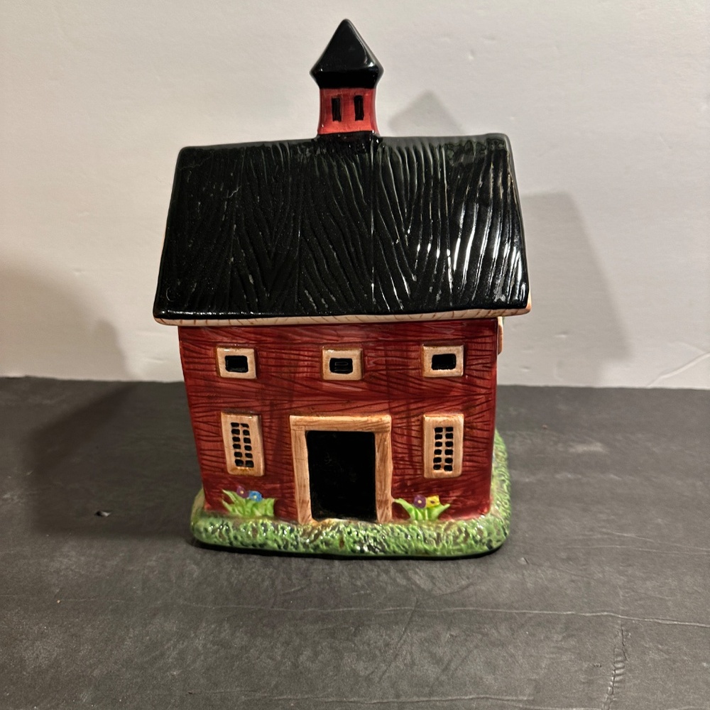 Sakura Warren Kimble Red Barn Cannister